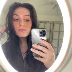 Meet your Posher, Anne-marie